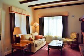 Vineyard Country Inn