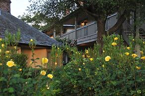 Vineyard Country Inn