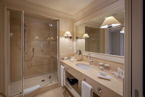 Resort Collina d'Oro, Starhotels Collezione