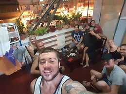 Jesselton Cabin - Hostel