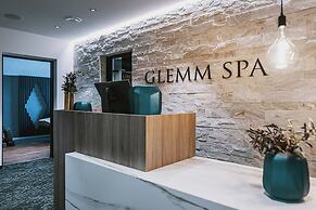 GLEMM by AvenidA Superior Hotel & Residences