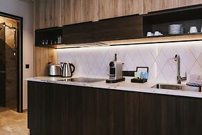 GLEMM by AvenidA Superior Hotel & Residences