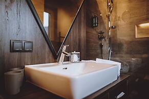 GLEMM by AvenidA Superior Hotel & Residences