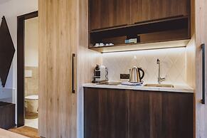 GLEMM by AvenidA Superior Hotel & Residences