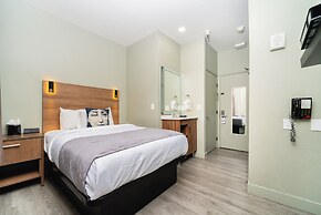 Urban Boutique Hotel