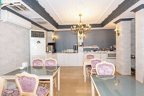 Istanbul Holiday Hotel