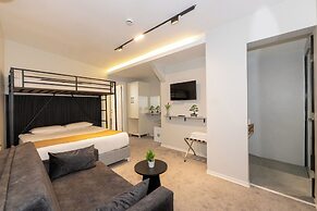 Istanbul Holiday Hotel