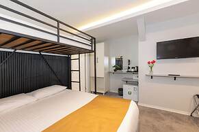 Istanbul Holiday Hotel