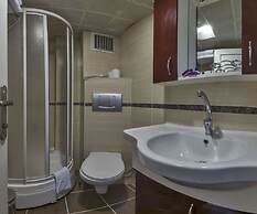 Istanbul Holiday Hotel