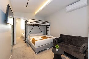 Istanbul Holiday Hotel