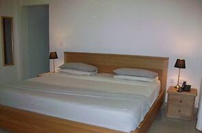 Elmina Bay Resort