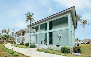 AnoMansa Beach Resort at Elmina Bay