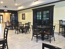 Days Inn & Suites by Wyndham Galveston West/Seawall