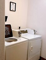 Motel 6 Regina, SK