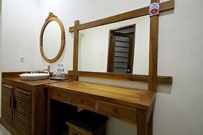 Swastika Guest House