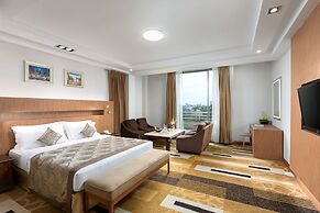 Best Western Green Hill Hotel