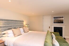 The Bell Hotel Saxmundham