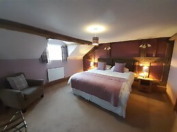 The Dolfor Inn
