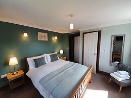 The Dolfor Inn