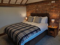 The Dolfor Inn