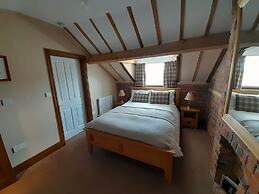 The Dolfor Inn