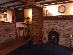 The Dolfor Inn