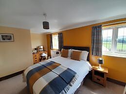 The Dolfor Inn