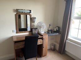 The Lawns Guest House