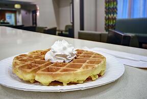 Hampton Inn & Suites Robbinsville