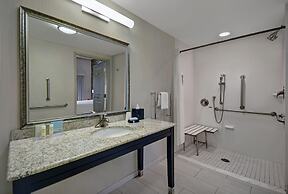 Hampton Inn & Suites Robbinsville