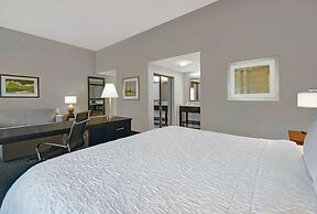 Hampton Inn & Suites Robbinsville