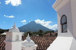 Pensativo House Hotel