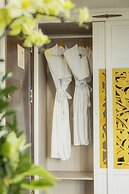 Chalcedony Grand Hotel