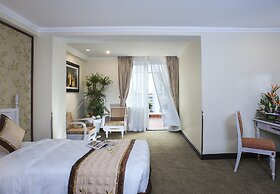 Chalcedony Grand Hotel