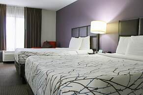 Parkwood Inn & Suites