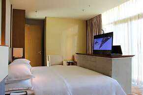 Sheraton Bailuhu Resort, Huizhou