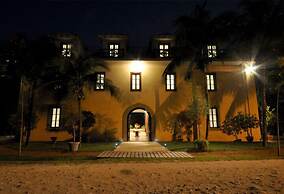 Mahogany Hall Boutique Resort