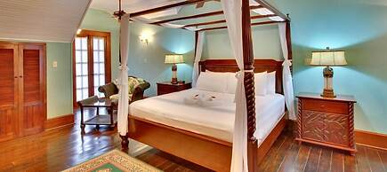 Mahogany Hall Boutique Resort