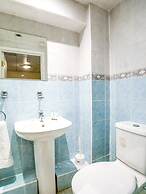 OYO VII Hotel & Indian Restaurant