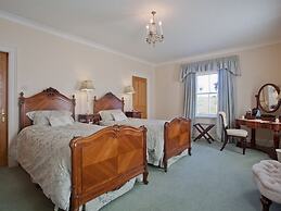 West Longridge Manor B&B