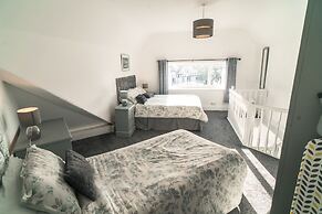 Beachmount Holiday Apartments