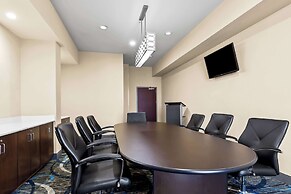 Best Western St. Louis Airport North Hotel & Suites