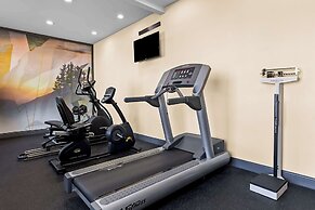 Best Western St. Louis Airport North Hotel & Suites