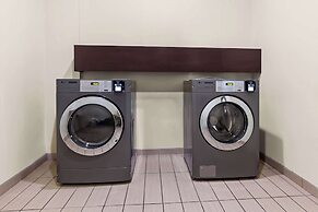 Best Western St. Louis Airport North Hotel & Suites