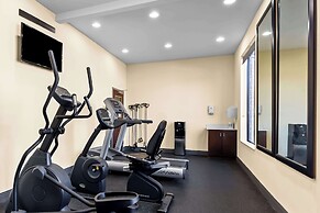 Best Western St. Louis Airport North Hotel & Suites