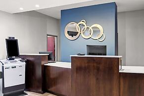 Best Western St. Louis Airport North Hotel & Suites