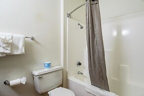 Studio 6 Cypress, CA