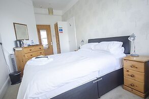 Headlands - Room Only Accommodation