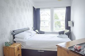 Headlands - Room Only Accommodation