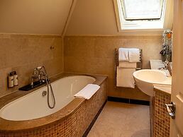 High Corner Inn